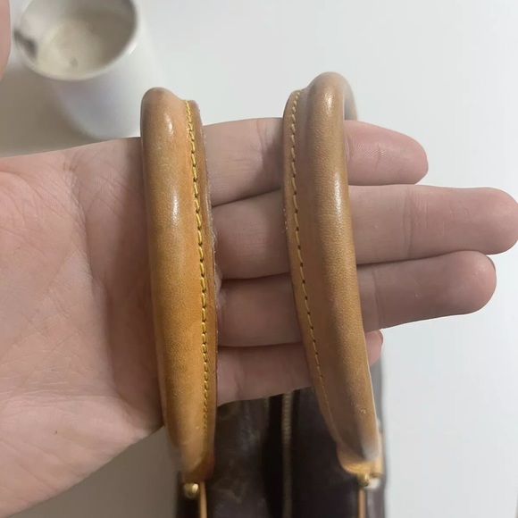 Louis Vuitton Manhattan Pm - Picture 7 of 12